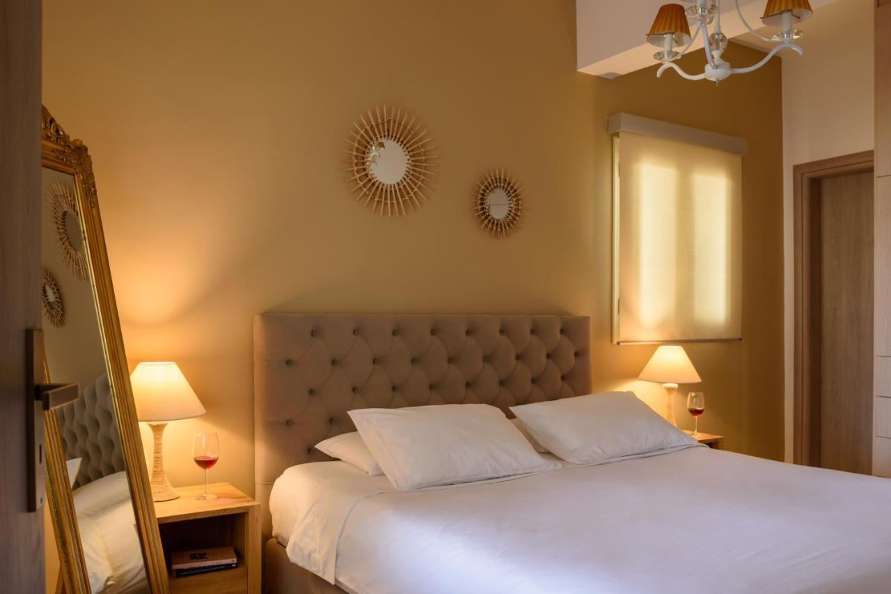 Suite Home Santorini Fíra Kültér fotó
