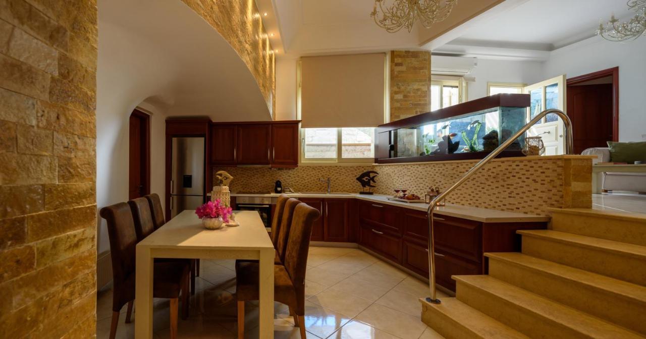 Suite Home Santorini Fíra Kültér fotó